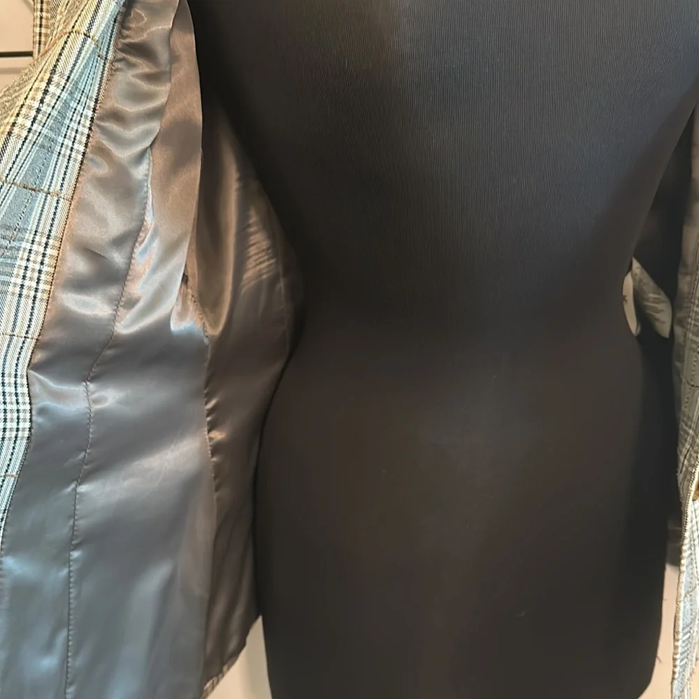 H&M | Vintage Neutral Brown Tan Plaid Blazer Large Lapel Button Down Coat - Picture 9 of 11